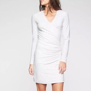Athleta Wilder White Long Sleeved Dress Sz S